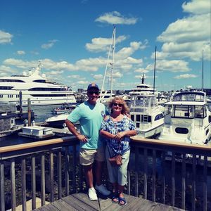 Meet your Posher, Laura